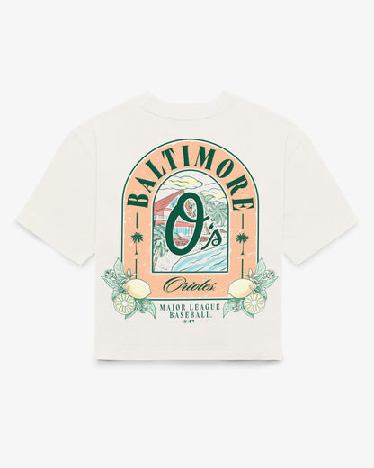 BALTIMORE ORIOLES VACAY SCENES BACKER '47 REED CITY TEE WOMENS