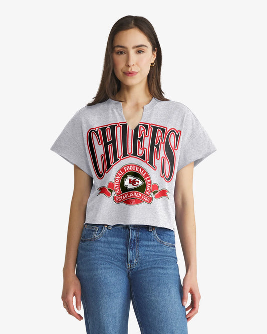 KANSAS CITY CHIEFS BANNERS OUT '47 OVERSIZED NOTCH NECK TEE WOMENS