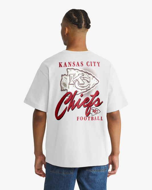 KANSAS CITY CHIEFS BACKER SCRIPT ILLUSTRATED '47 FOUNDATION TEE
