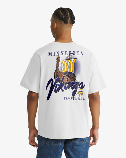 MINNESOTA VIKINGS BACKER SCRIPT ILLUSTRATED '47 FOUNDATION TEE